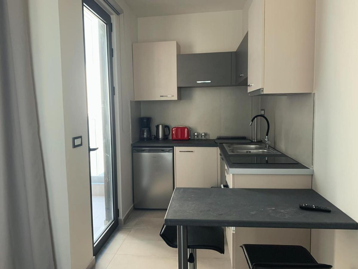 King Crimson Luxury Apartments Marathokefala Bagian luar foto