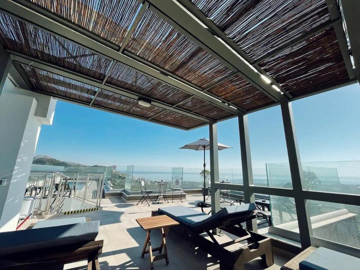 King Crimson Luxury Apartments Marathokefala Bagian luar foto